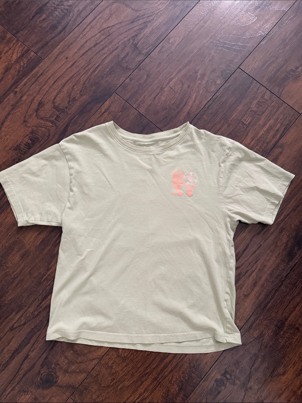 Girls Roxy shirt.